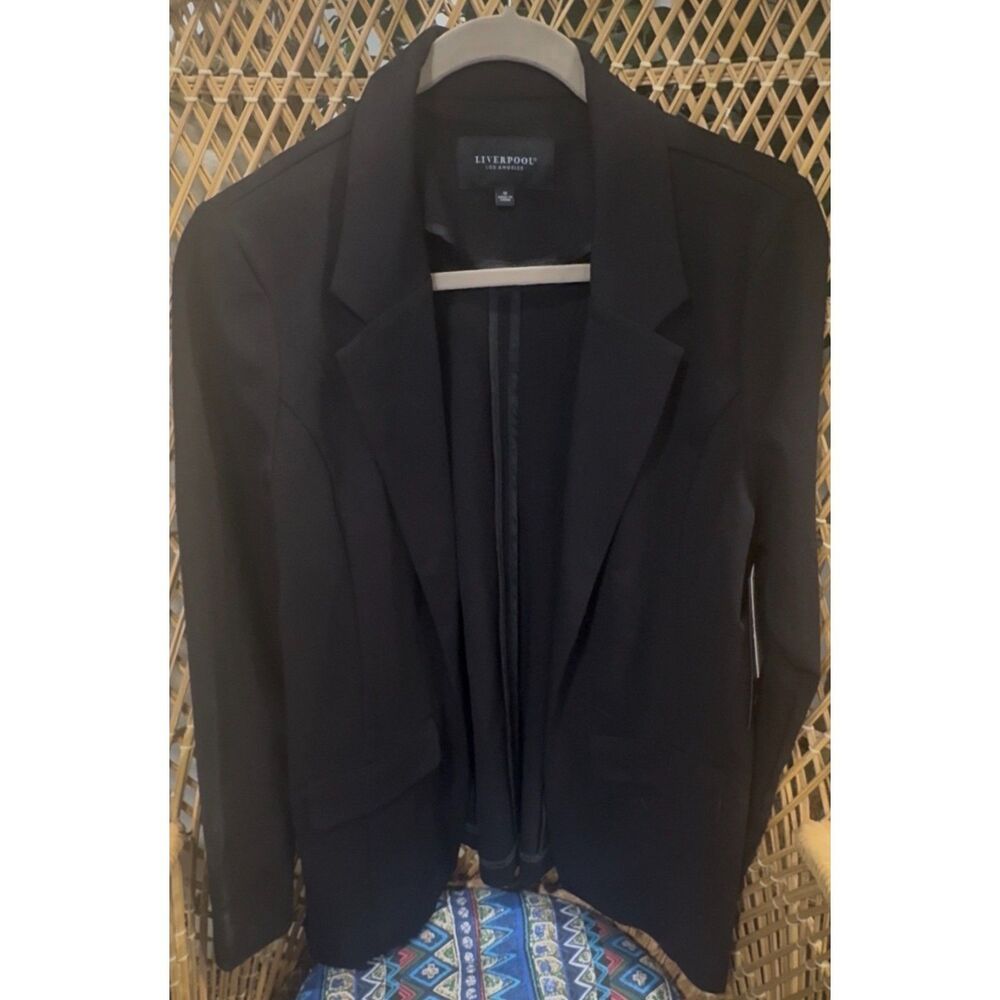 New with tags! Classic Liverpool Los Angeles black boyfriend blazer.